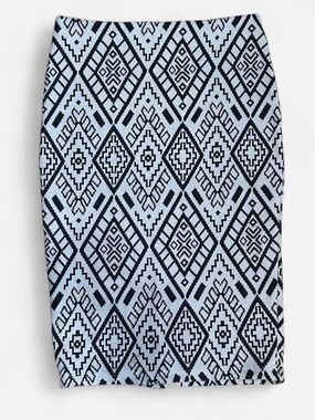 Zara Black & White Geometric Aztec Knit Midi Skirt Size Small (see measurements)